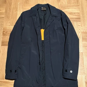 Aspesi jacka  - Aspesi jacka i storlek small. Skickar spårbart med PostNord 