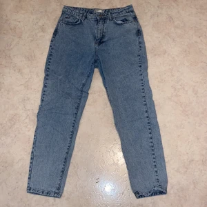 Gina Jeans , storlek 38 - Dem har inte använts så många gånger så de var dags för dem att åka vidare