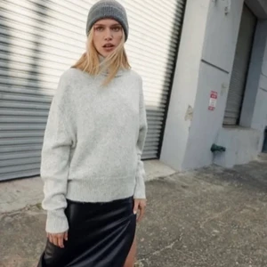 Grå tröja - Grå tröja från zara, aldrig använd! Mycket bra skick 