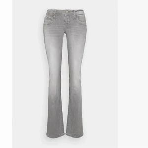 Ltb jeans - Från LTB köpta på zalando för 800, slutsålda i denna och dom flesta storlekarna❤️