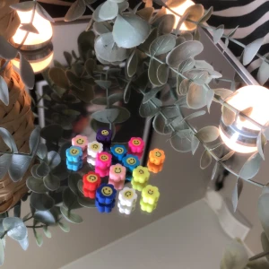 Blommor🫶🏻 - Så gulliga med smileysen🫶🏻😍