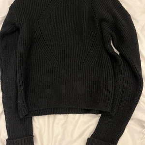 Stickad tröja från primark - Svart, storlek s