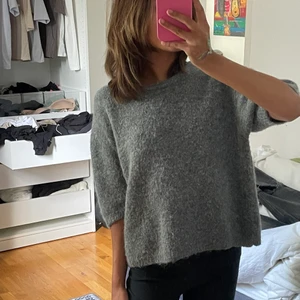 Skön stickad t-shirt tröja  - Jätte snygg tröja till hösten🙏🏾