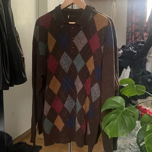argyle sweater - jättefin oversized farfarströja med rutigt argyle mönster !!