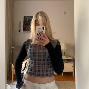 Mesh topp - Som ny mesh topp ifrån zara! Strlk m men skulle säga S 
