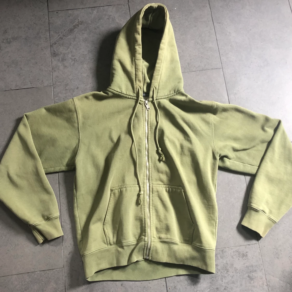 Grön brandy Melville zip up hoodie - 90