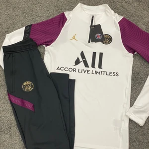 psg tracksuit - Oanvänd psg tracksuit med tags och dust bag
