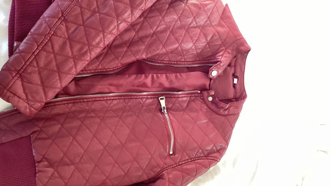 ”Leather” röd jacka L - 90