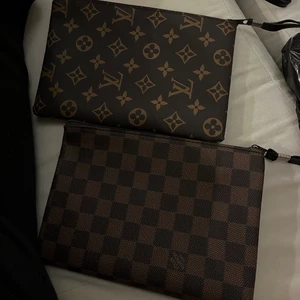 Kuvertväskor - Två supersnygga kuvertväskor. Helt nya och oanvända. 100kr styck. Går att frakta - 39kr. Finns fler av varje