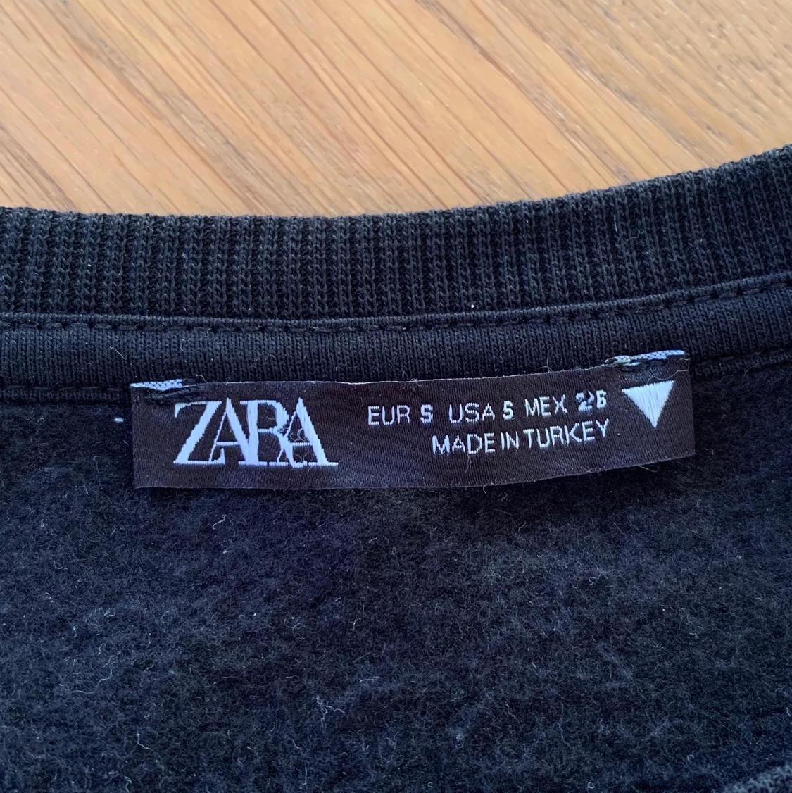 Svart tröja från Zara  - 90