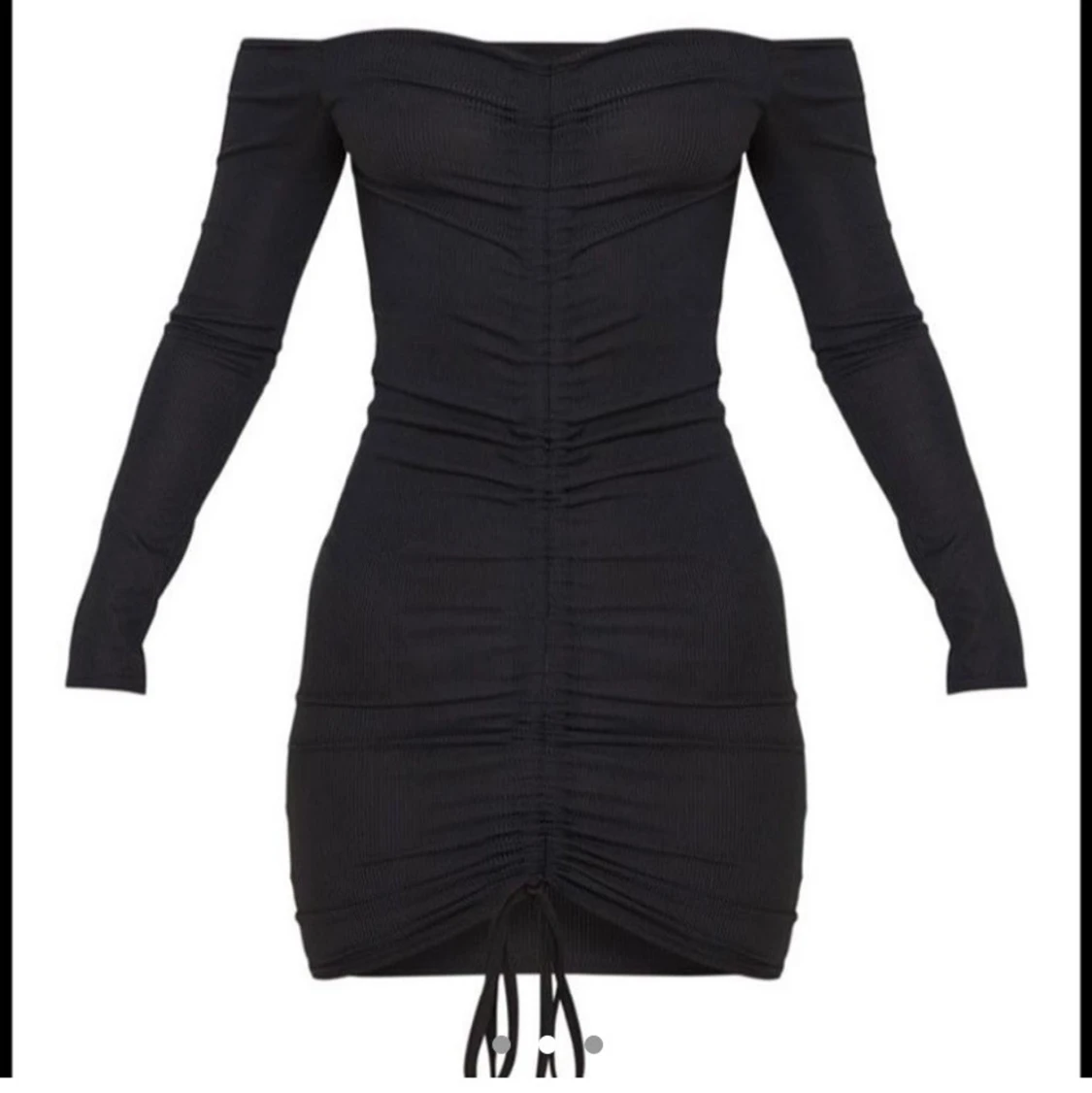 Ribbad Off shoulder klänning PLT - 90