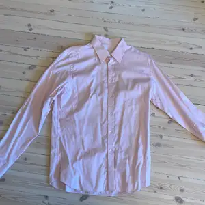 Rosa skjorta från Bläck i bra skick