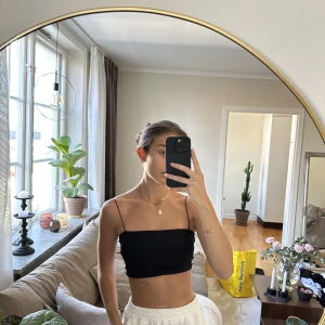 Croptop🌼 - Topp med silkesband