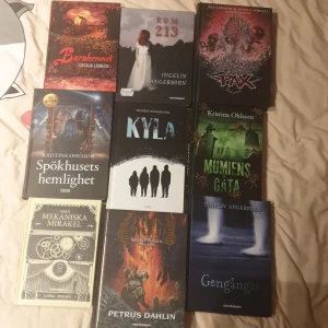 Bok salu - Säljer alla dessa barndoms böcker för endast 40kr/st. Dessa böcker har varit en stor del av min uppväxt, jag hoppas att dom hittar nya hem och nya unga ägare.