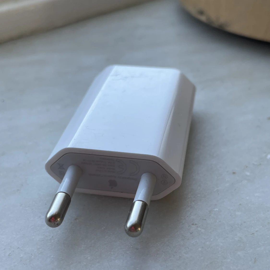 (Apple) USB adapter 5w - 90