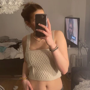 Stickad topp - Fin topp med fina mönster från H&M💕