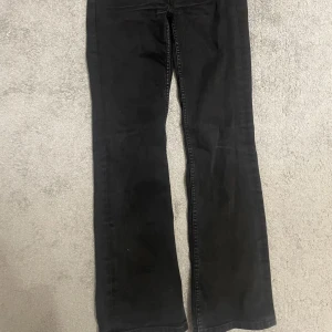 Svara bootcut - Xs svarta bootcut jeans