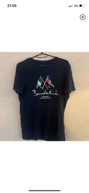 Bondelid T-shirt  - Skriv om du har några frågor!