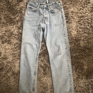 Weelday jeans - Jeans från weekday i modell ”space”. Köpta för 500kr. Nyskick. Storlek W28 L30. Köpare står för frakt