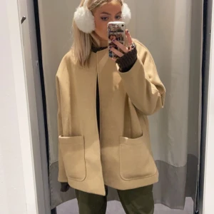 Kappa - Jätte fin kappa från H&M som tyvär inte kommer till använding