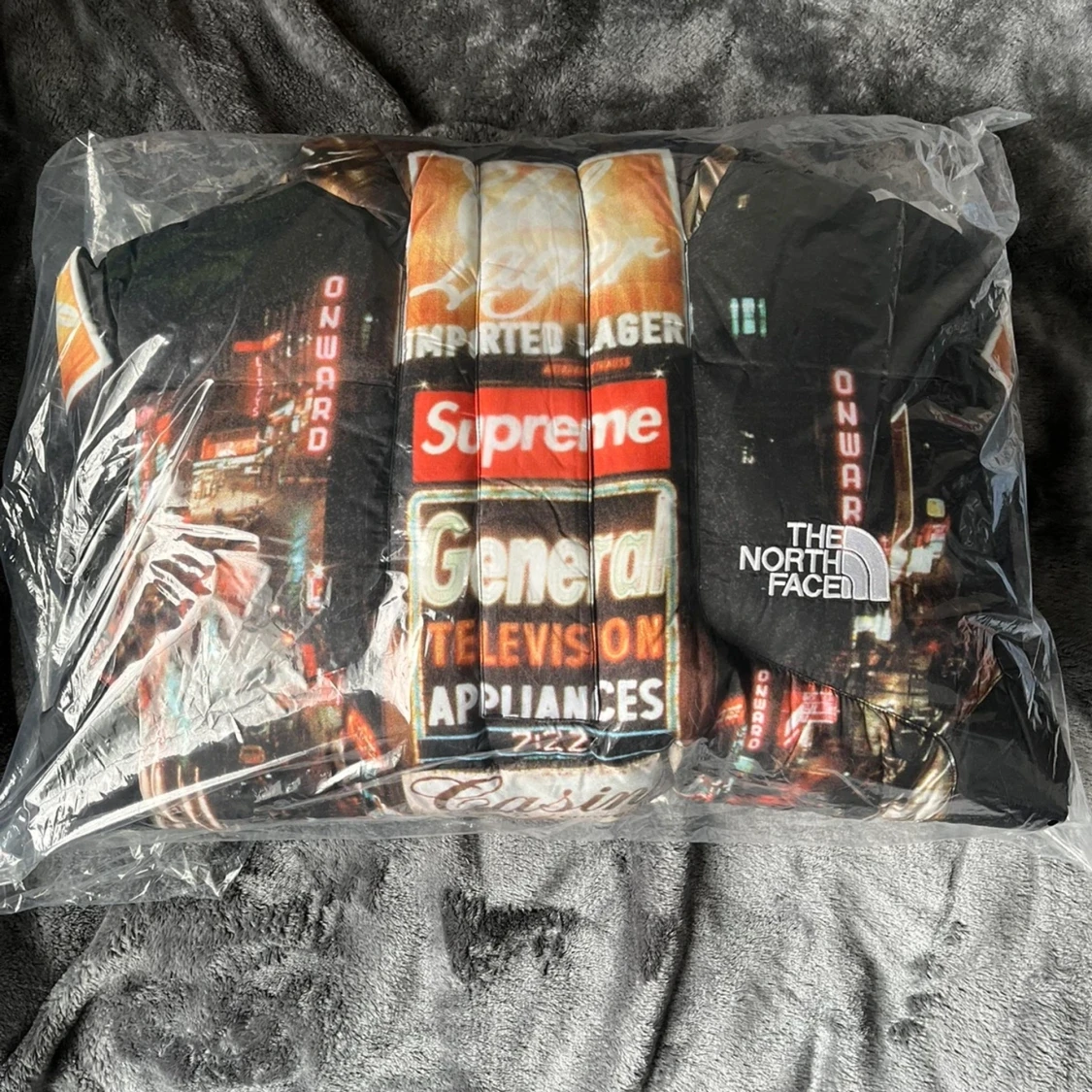 Supreme The North Face Times Square 800-Fill Half Zip Hooded Pullover - 91