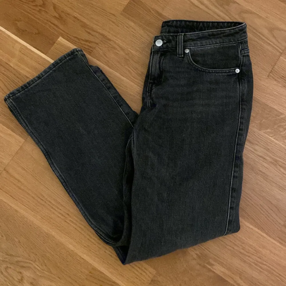 Snygga lågmidjade jeans, 250kr inklusive frakt . Jeans & Byxor.