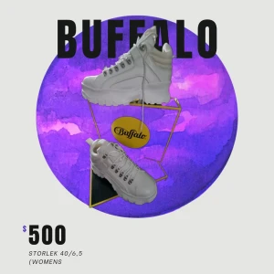 Buffalo - FINA - Helt oanvända (Bara testade) Buffalo's, storlek 40. Väldigt sköna! Passar strl 39/40!