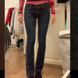 Sjukt snygga jeans från gul och blå💙💙 - Sjukt snygga jeans från gul och blå💙💙