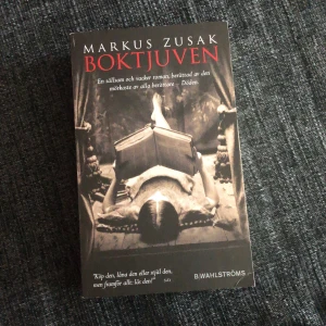 Boktjuven - Säljer denna bok, eftersom jag har två stycken. Är i bra skick💗