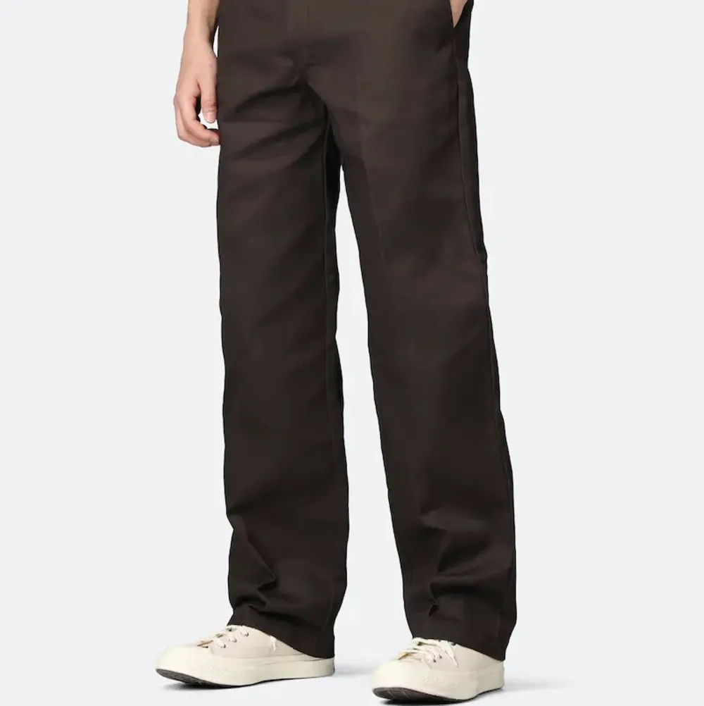 bruna dickies 874 workpants, strl W33/L32. använda en gång. nypris 749. Jeans & Byxor.