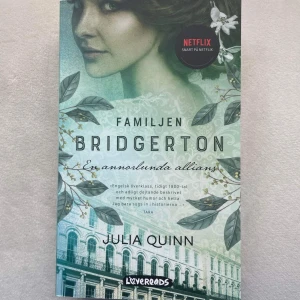 Bok - Säljer boken då den inte kommer till använding, frakten beror på hur tung den är så kotakta mig för mer införmation om frakten.