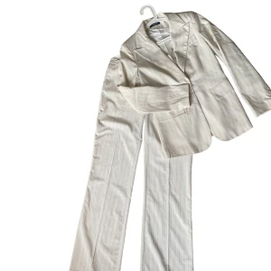 Kavaj set  - Ett snyggt vintage kavajset! 