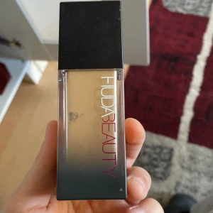 Hudbeauty - Jag har använd en gång den är från sephora