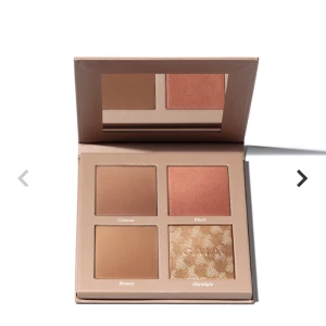 Smink  - Säljer min classy palett från caia! 💕som endast är testad. (Köptes för 395)