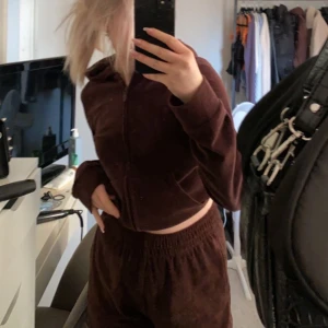 Set - fint set från cubus🤍(tröjan & byxorna säljs tillsammans)🤍