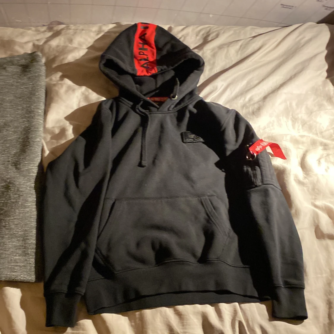 Alpha indutries hoodie i storlek small