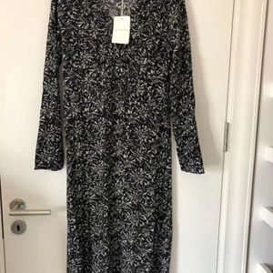 Malene birger dress - Tag is still on, new condition.