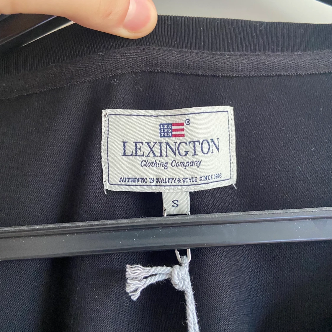 Oanvänd Lexington klänning - 90