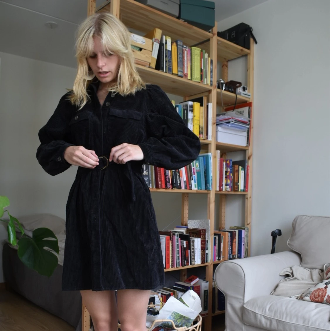 Svart klänning från & other stories stl S