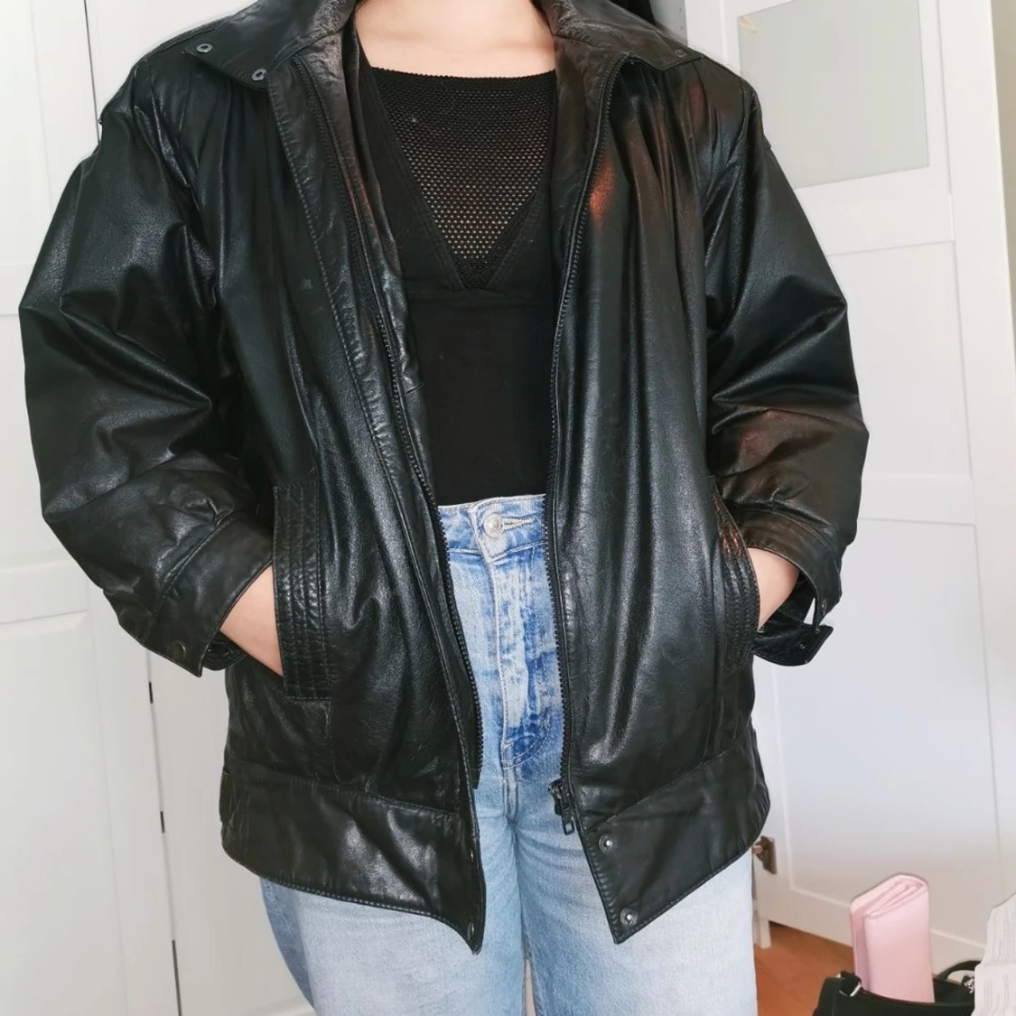 Svart läderjacka