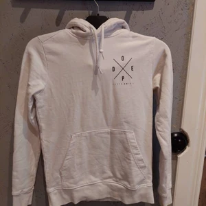 Dope hoddie  - Väldigt fin dope hoddie, använd en gång så nästan som ny, säljes då den är för liten