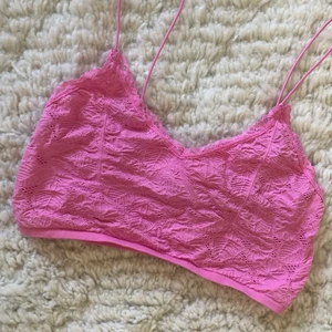 Zara topp  - Rosa topp från zara Storlek XS - passar upp till M Aldrig använd!