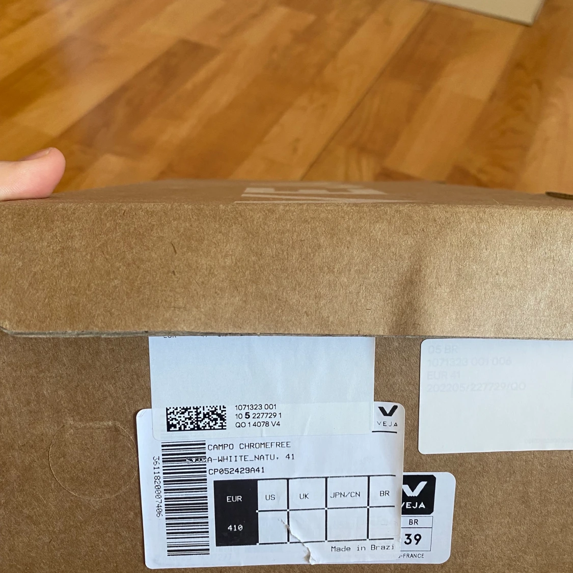 Nästan oanvända Veja skor - 91