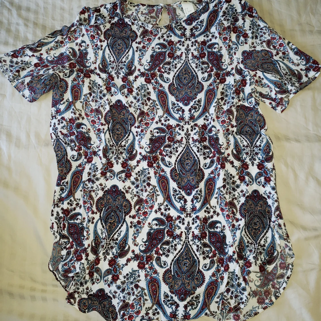 T-shirt/blus med mönster - 91