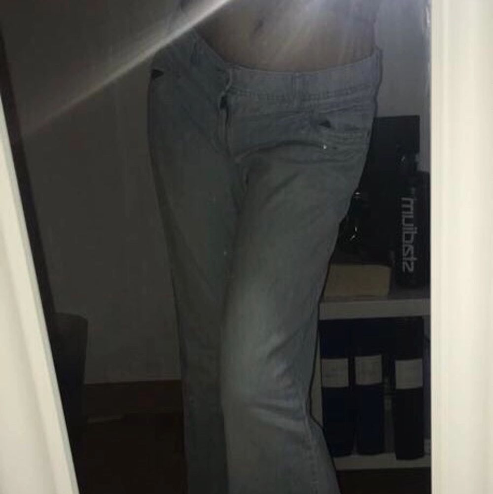 Gratis frakt/ Free shipping  Light flare jeans. Längd: 173/ Lenght: 5’8 . Jeans & Byxor.