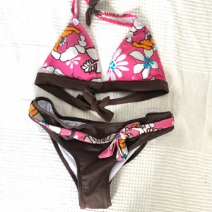 Bikini - Jättefin bikini. Överdel storlek 36, underdel 38⭐️  fraktar för 33kr eller möts upp i Fridhemsplan