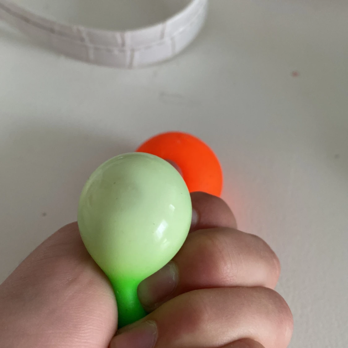 2 stress bollar för 35kr - 90