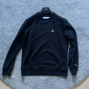 Sweatshirt från Calvin Klein storlek S - Sweatshirt från Calvin Klein storlek S