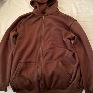 Brun fleecetröja  - Oversized fleecetröja 