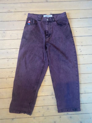 Polar Skate Co - Big boys  - Tjena! Säljer ett år lila big boys som används ett par gånger. De har ett mini hål på ena sidan men som knappt är synbart.  Meddela mig ifall ni vill ha fler bilde reläer har några frågor